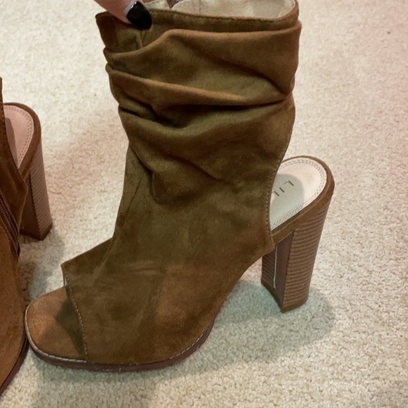 slouch open toed heels - Picture 2 of 6